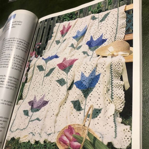 A Year of Afghans Book 4 1999; a treasury of Gorgeous afghans w/Instructions - Picture 9 of 11